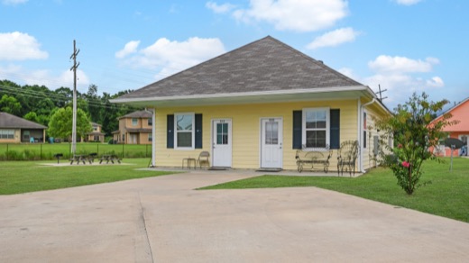 Bastrop Senior Living photo 6