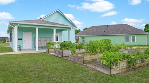 Bastrop Senior Living photo 9